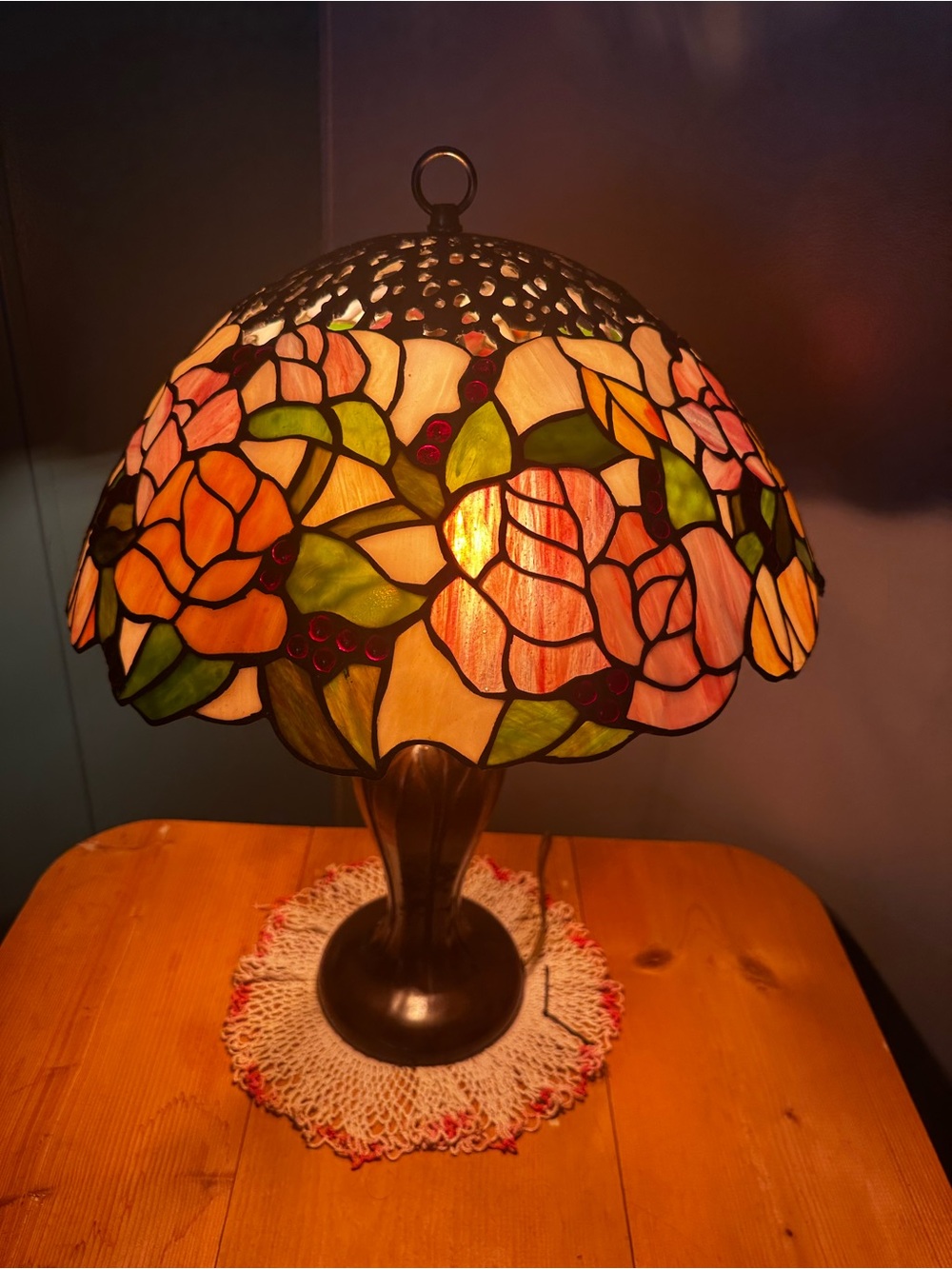 Original Dale Tiffany stained glass lamp. $500 OBO I just want it gone.